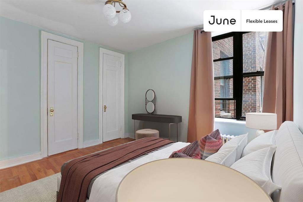 2 BR in New York City