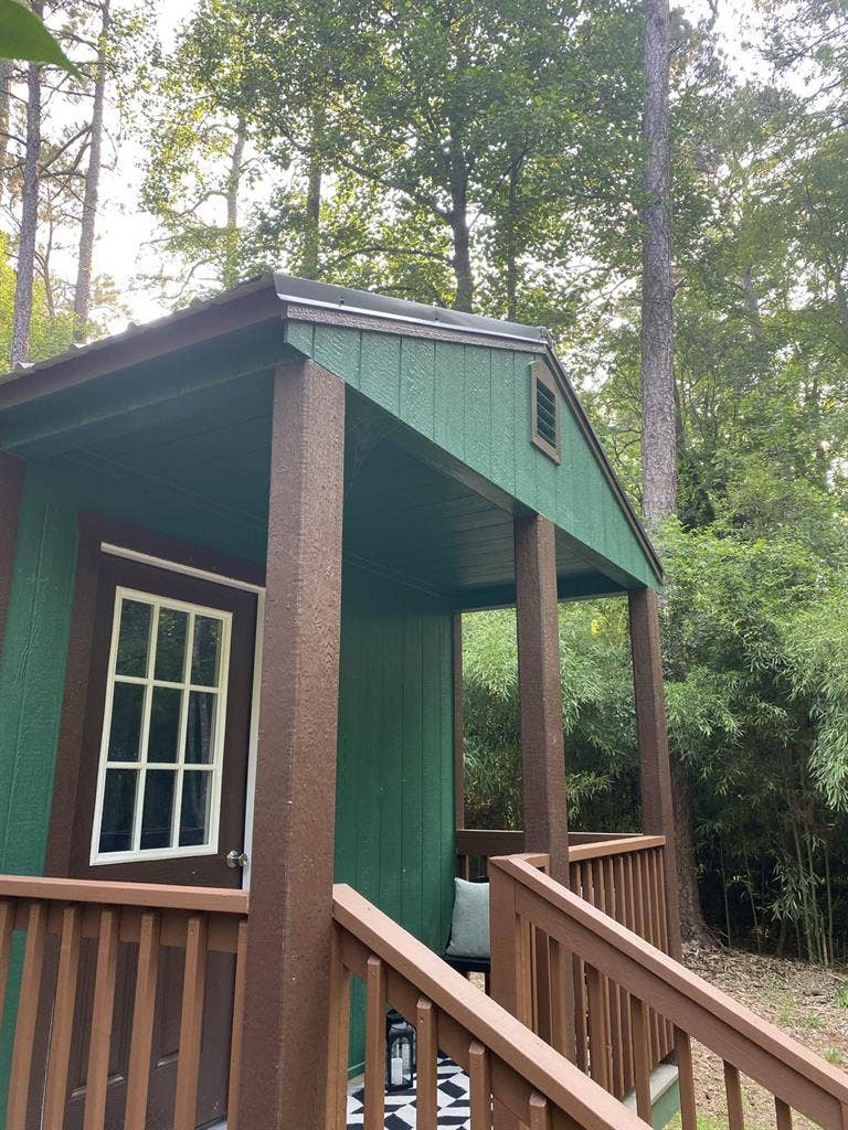 Cozy cabin for one person!