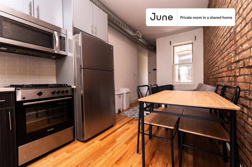 3 BR in New York City