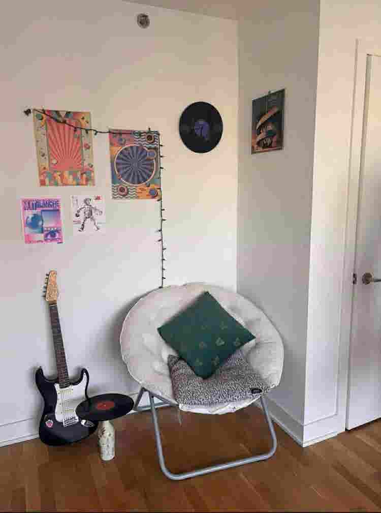 URGENT: Looking for a roommate!