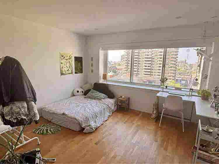 URGENT: Looking for a roommate!