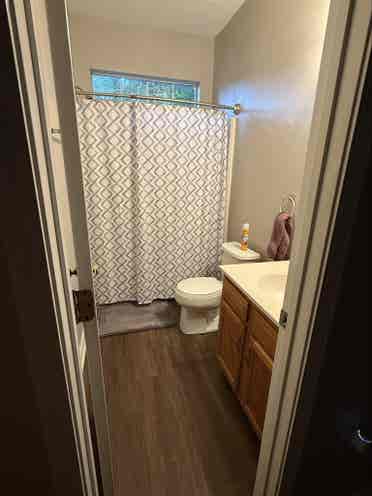 Room for rent. 
Need deposit.