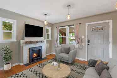 4 BR in Denver