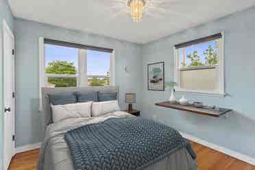 4 BR in Denver