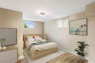 4 BR in Denver