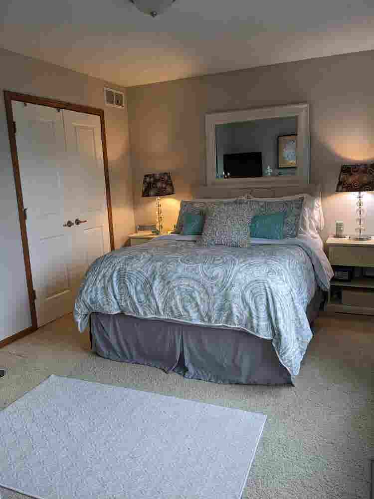 Townhouse share for Professionals