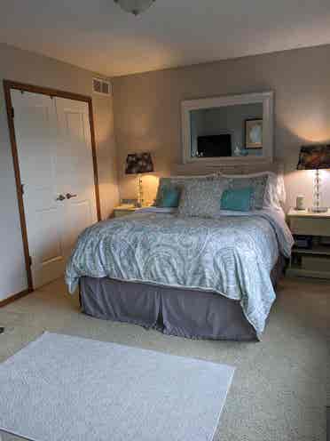 Townhouse share for Professionals