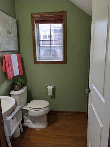 Townhouse share for Professionals