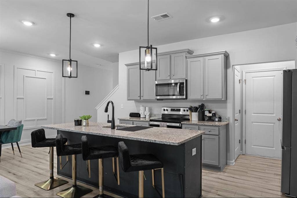 New Furnished Townhome Lithonia