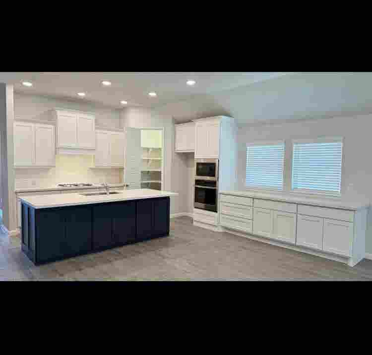 Spacious Room for rent….