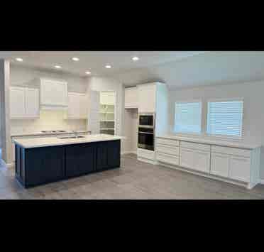 Spacious Room for rent….