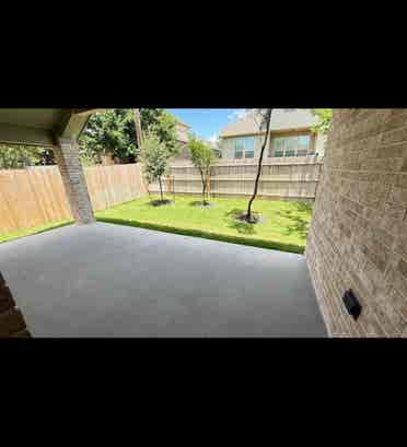 Spacious Room for rent….