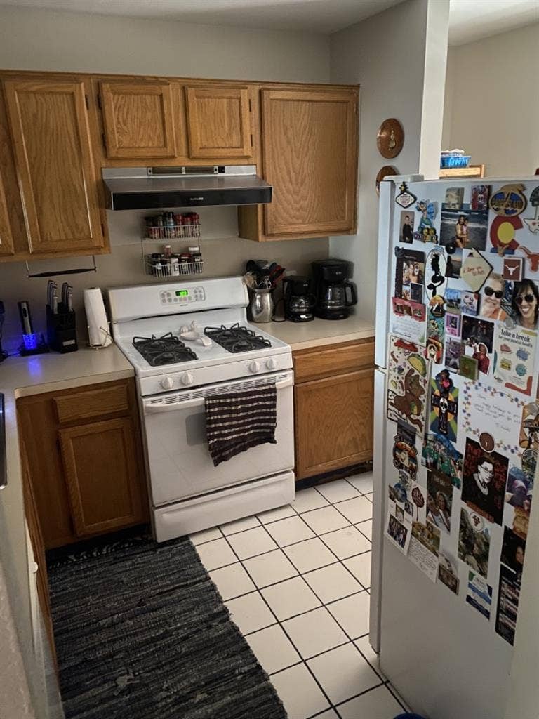 Looking for a roommate