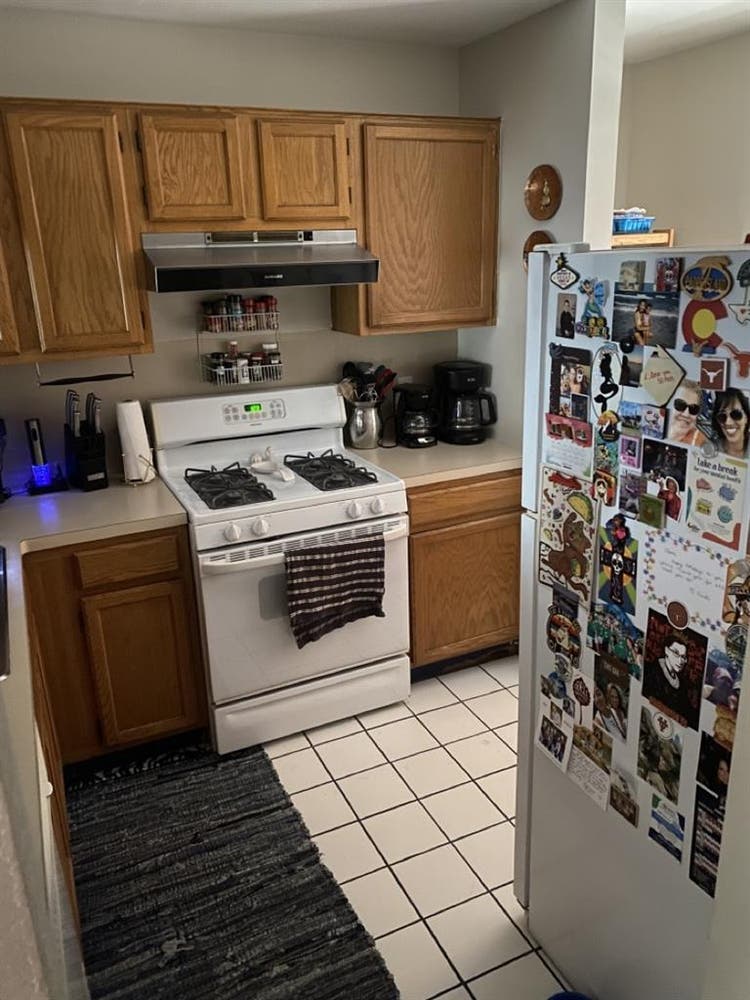 Looking for a roommate