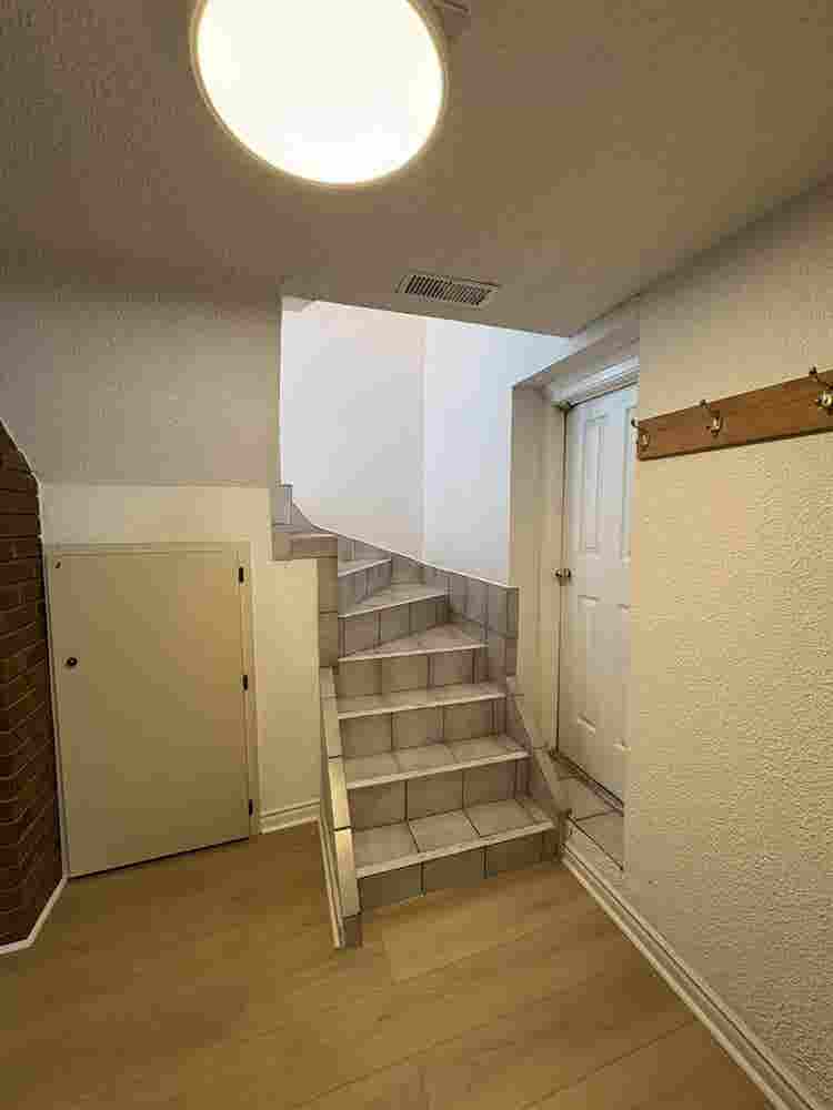 Studio Basement Apartment