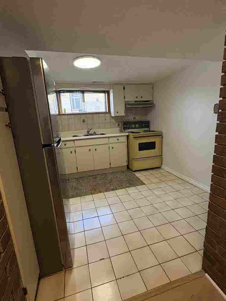 Studio Basement Apartment