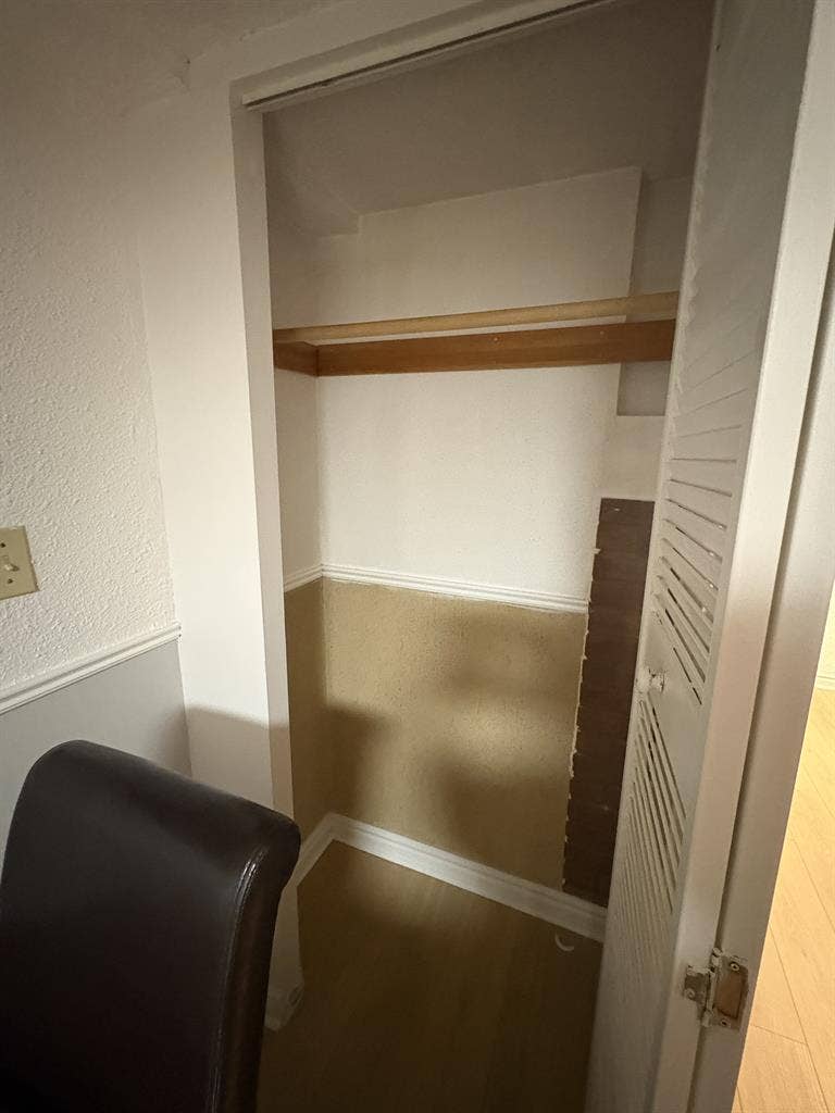 Studio Basement Apartment