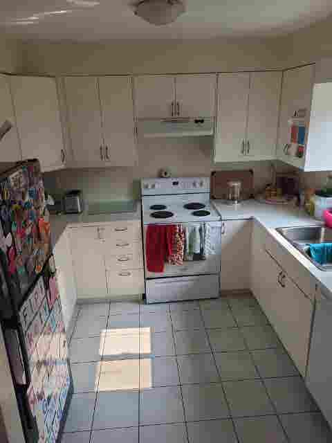 Clean & Safe Room for Rent in home