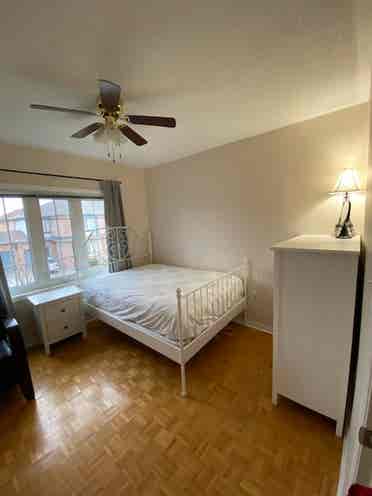 Room for Rent in home