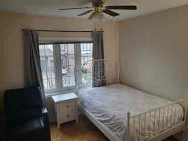 Room for Rent in home