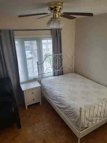 Room for Rent in home
