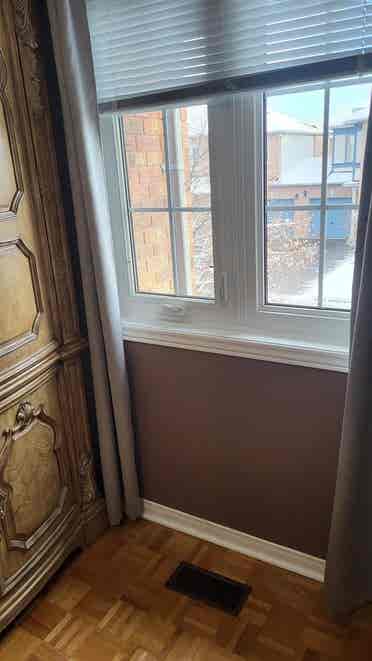 Room for rent  Safe Home Good stude