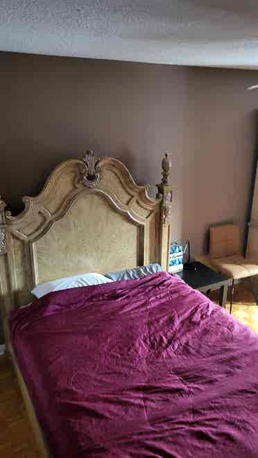 Room for rent  Safe Home Good stude
