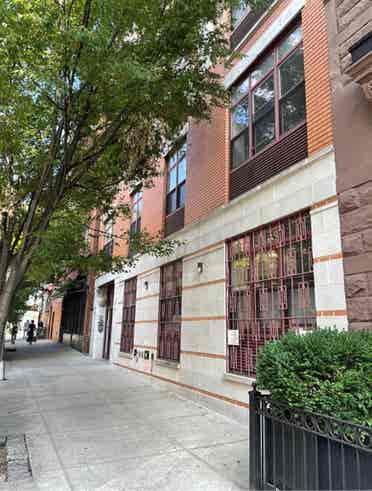 Furnished bath in Harlem