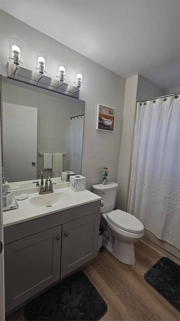 Room in Modern Stuar Fl.
