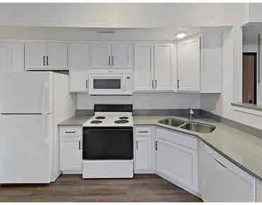 APARTMENT IN NEED OF SUBLEASE!!