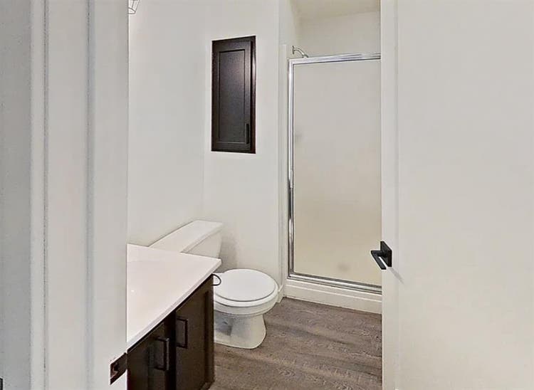 APARTMENT IN NEED OF SUBLEASE!!