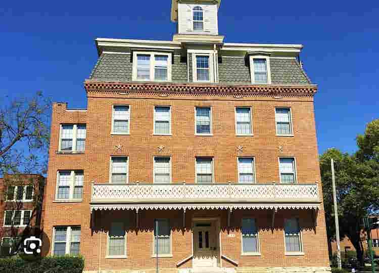 APARTMENT IN NEED OF SUBLEASE!!
