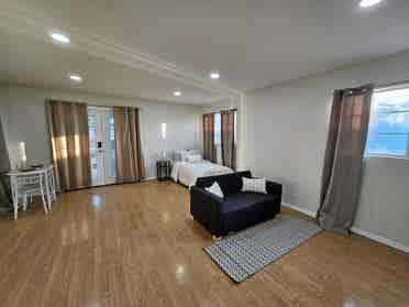 Studio for rent in Long Beach