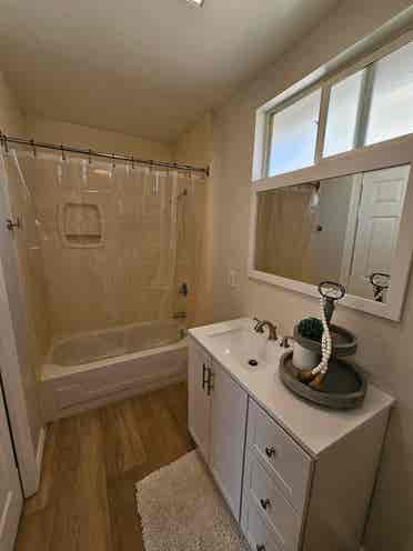 Studio for rent in Long Beach