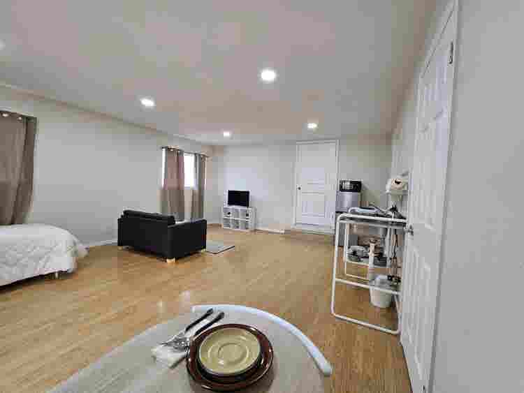 Studio for rent in Long Beach