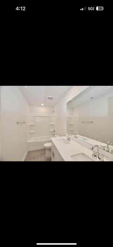 Room for Rent asap!