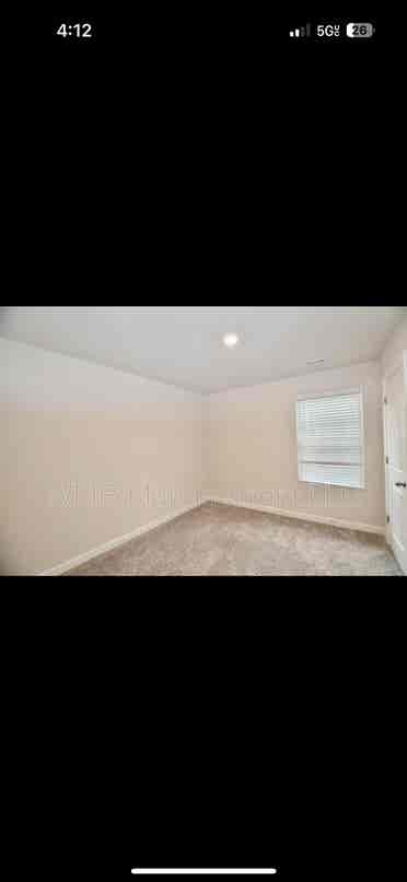 Room for Rent asap!