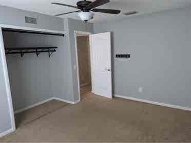 Lg 1 bedroom with private bath