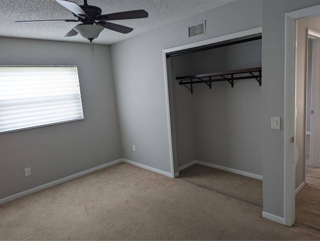 Lg 1 bedroom with private bath