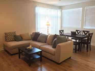 Room Available in Silver Lake ☀️
