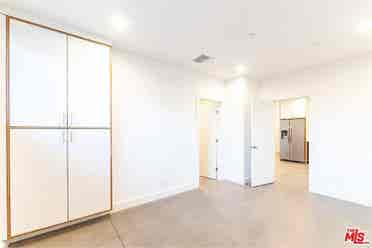 Gorgeous Silver Lake Condo