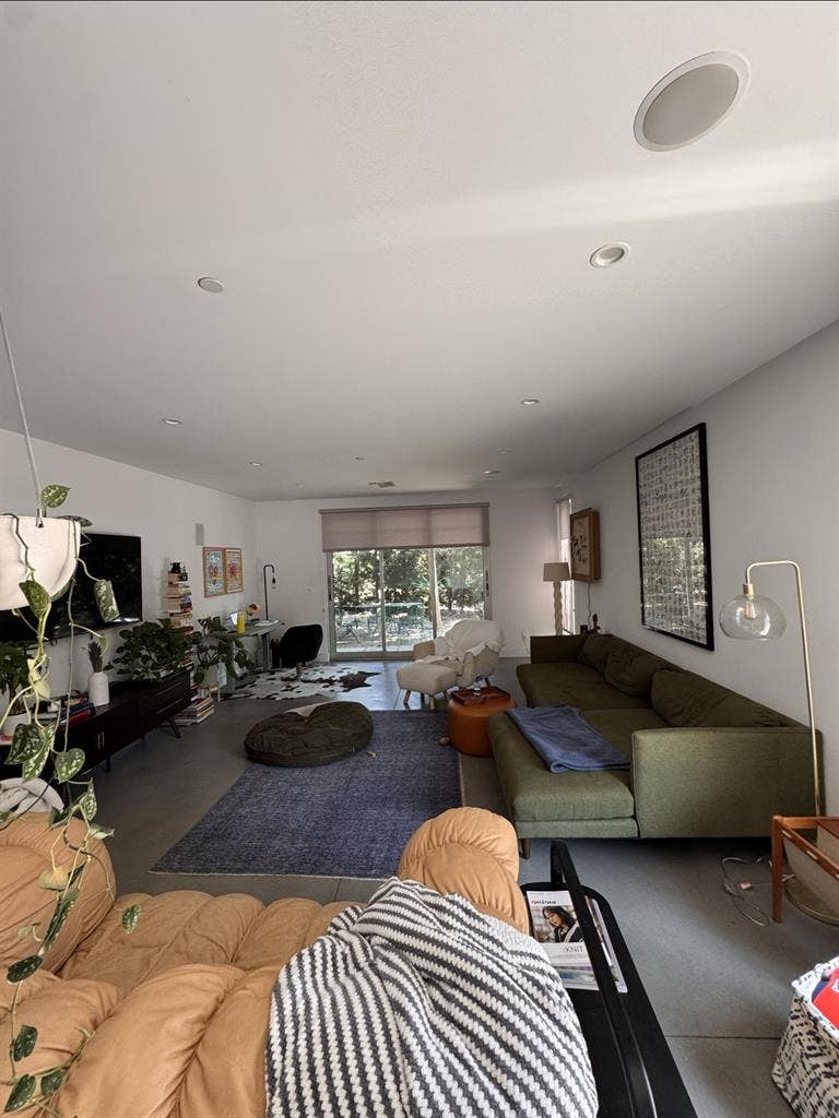 Gorgeous Silver Lake Condo