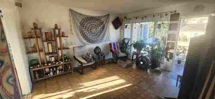 Usc area lrg room