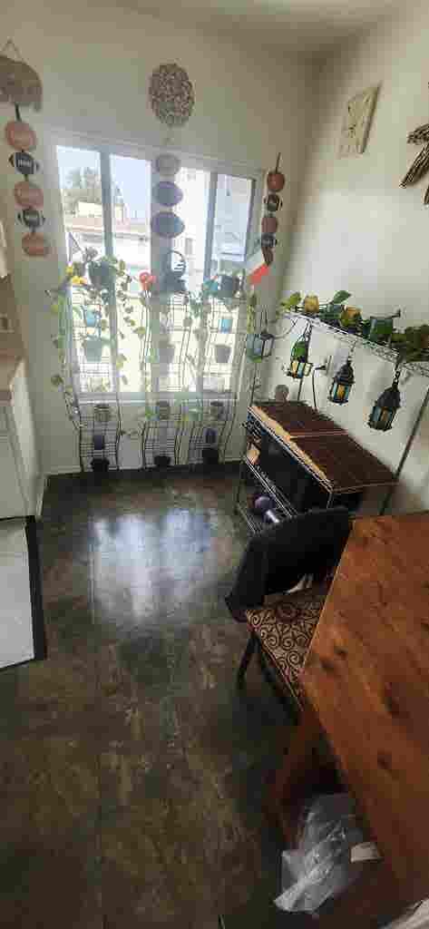 Usc area lrg room