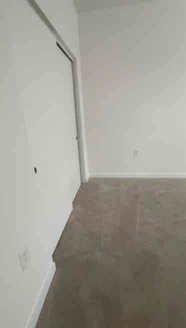 Looking for a 3rd roommate