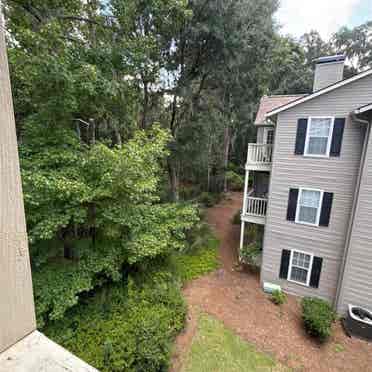 1 roommie wanted in 2 bedroom condo