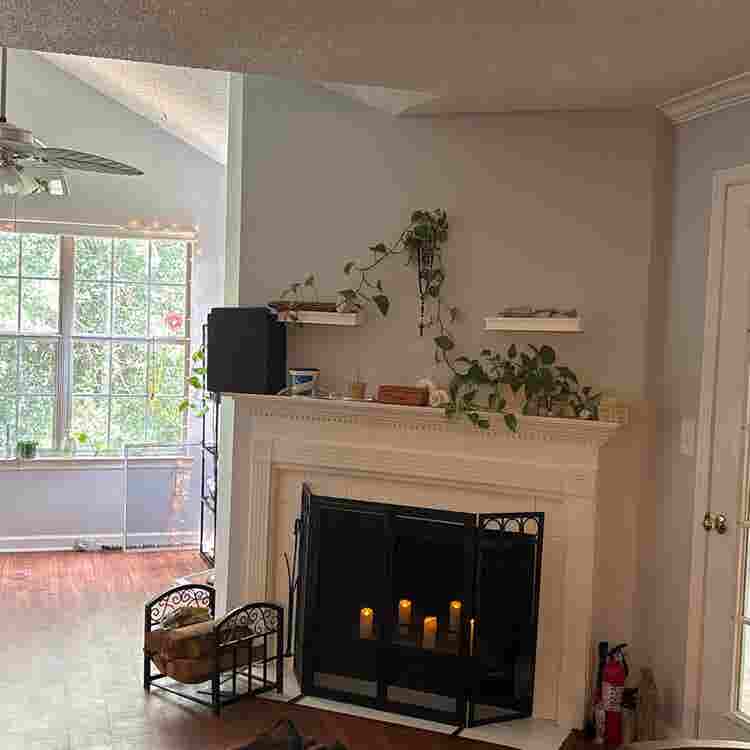 1 room + private bathroom