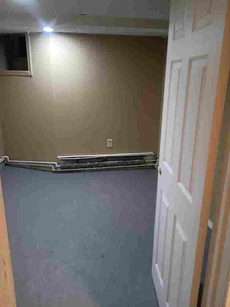 wk Room available near J Square