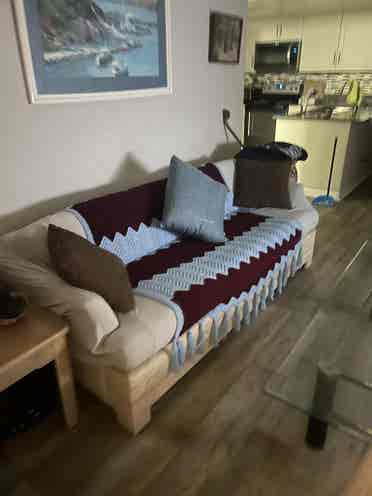 Looking for Roommate Late Sept-Oct