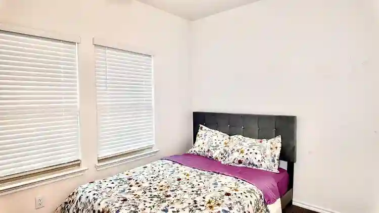 4 BR in Dallas